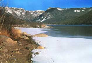 Ice and snow at New Fork Lakes