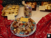 Fudge and Cupcakes. Photo by Dawn Ballou, Pinedale Online.
