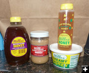 Cinnamon honey. Photo by Dawn Ballou, Pinedale Online.