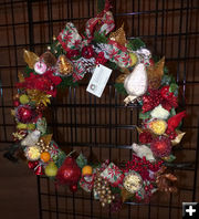 Peggy and Mary's Wreath. Photo by Dawn Ballou, ,Pinedale Online.