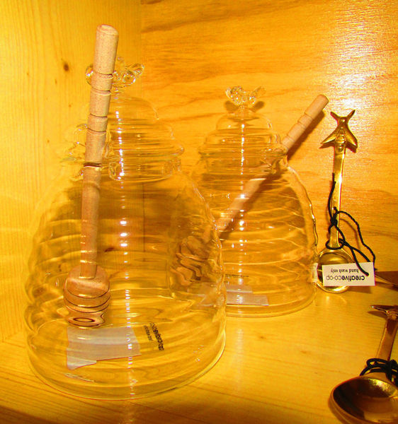 Glass Honey Jars. Photo by Dawn Ballou, Pinedale Online.
