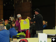 Getting the Yellow Leader Bib. Photo by Dawn Ballou, Pinedale Online.