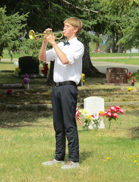 Taps. Photo by Dawn Ballou, Pinedale Online.