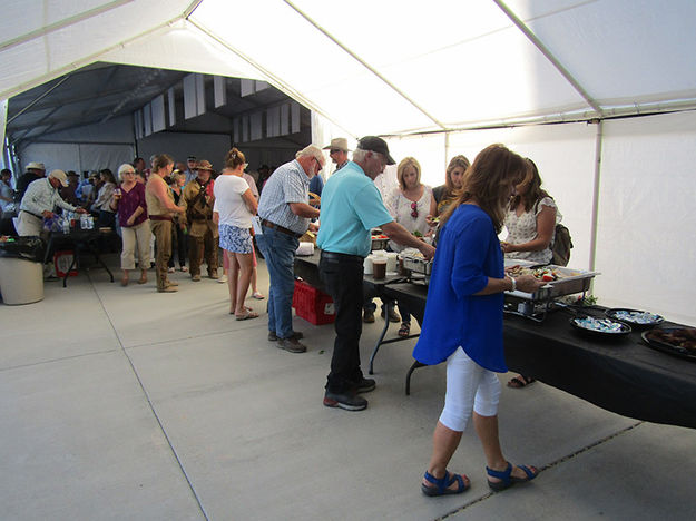 Free food and drinks. Photo by Dawn Ballou, Pinedale Online.