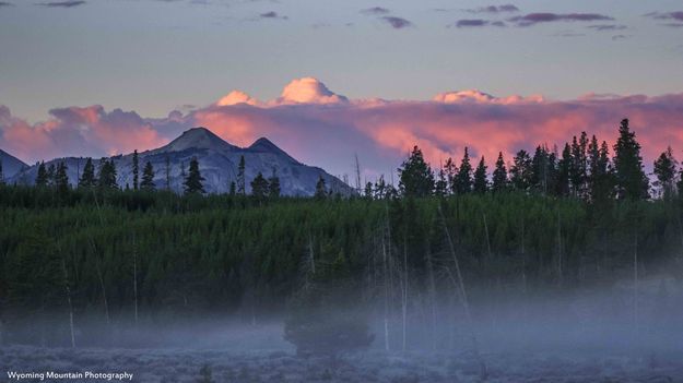 Quadrant Mountain Sunrise. Photo by Dave Bell.