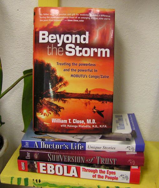 Dr. Close Books. Photo by Dawn Ballou, Pinedale Online.