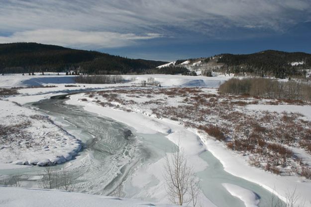 Frozen Green River. Photo by Clint Gilchrist, Pinedale Online.