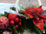 Wreath with toothbrush. Photo by Dawn Ballou, Pinedale Online.