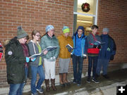 Carolers. Photo by Dawn Ballou, Pinedale Online.