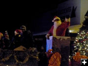 Hi Santa. Photo by Dawn Ballou, Pinedale Online.