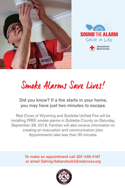 Free smoke alarms. Photo by Red Cross.