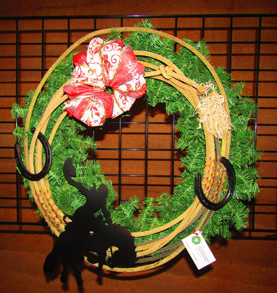 Lariat Wreath. Photo by Dawn Ballou, Pinedale Online.