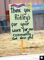 Thank you Ridleys!. Photo by Dawn Ballou, Pinedale Online.