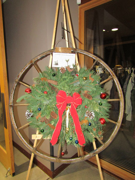Gayle Kinnison Memorial Wreath. Photo by Pinedale Online.