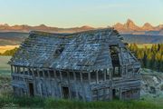 Million Dollar Jackson Fixer Upper. Photo by Dave Bell.