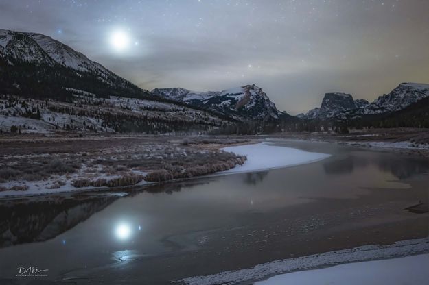 The Light Of Venus. Photo by Dave Bell.